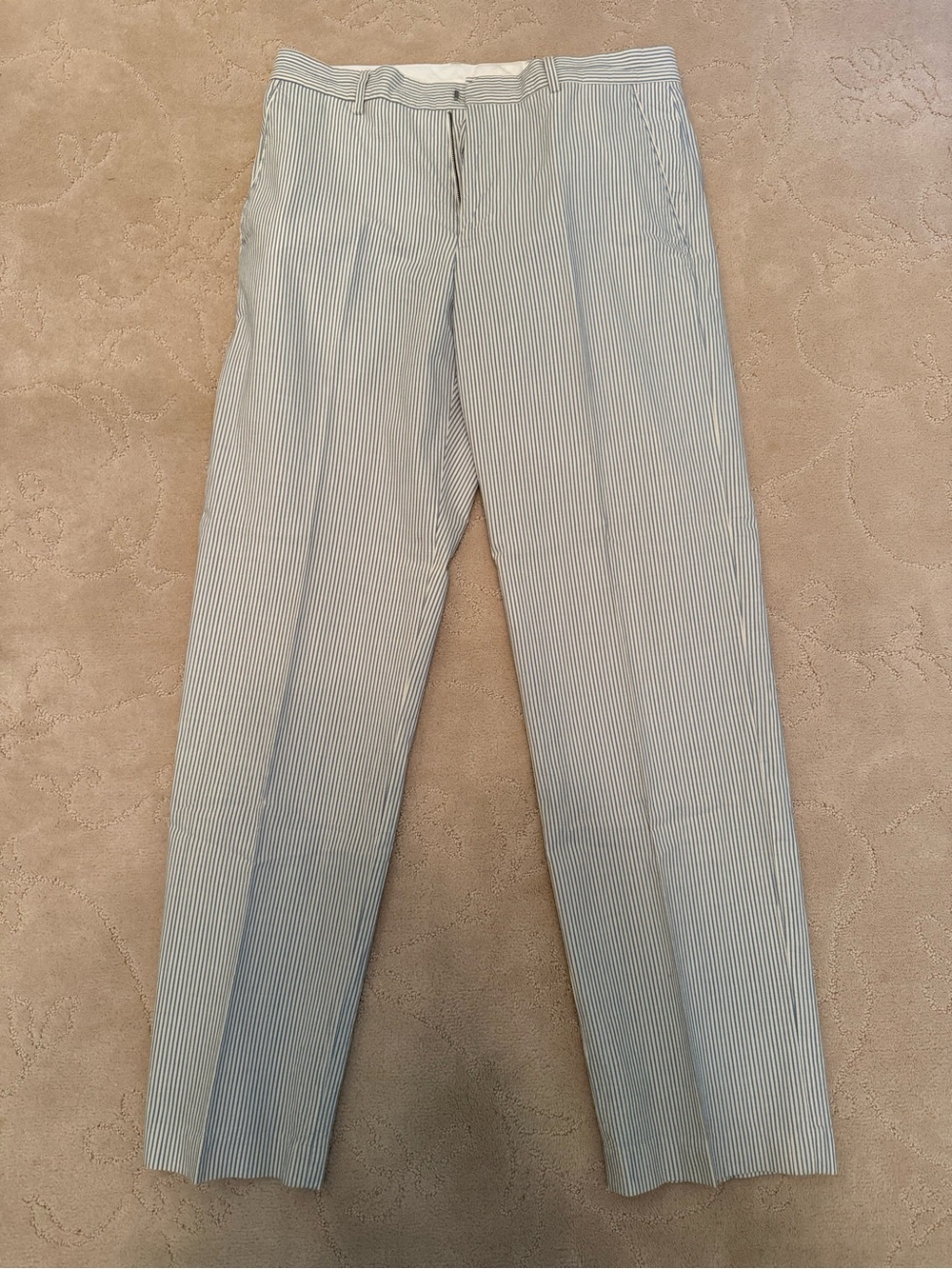 Banana Republic Men’s Blue & White Seersucker Pants – Size 33x34